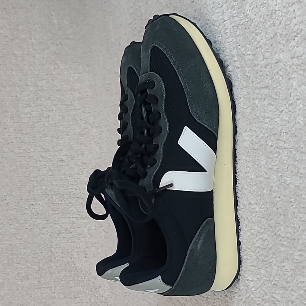 VEJA‘RIO BRANCO’ LOW TOP LACE UP SNEAKERS Mens 11 - Picture 4 of 8